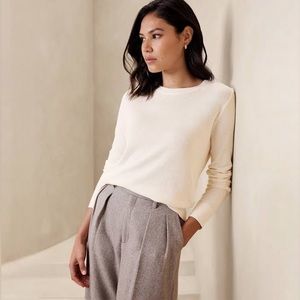 NWT Banana Republic White Ivory Classic Forever Sweater